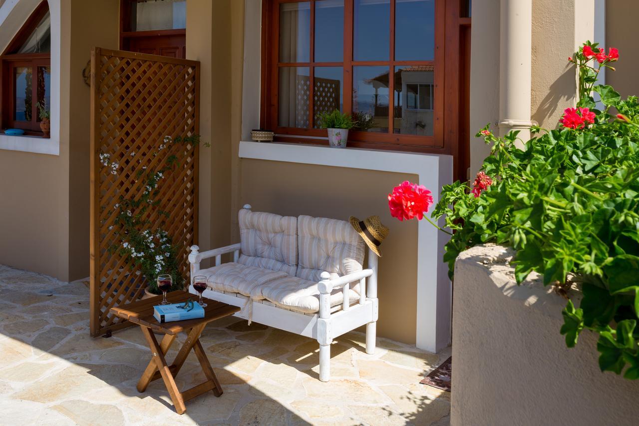 Avra Apartments كاليفيس المظهر الخارجي الصورة